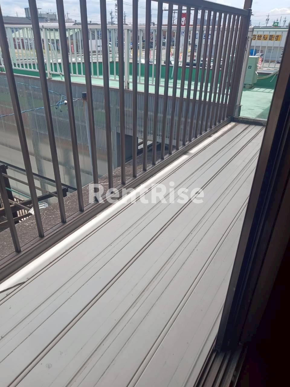 奥町剱光寺戸建のバルコニー