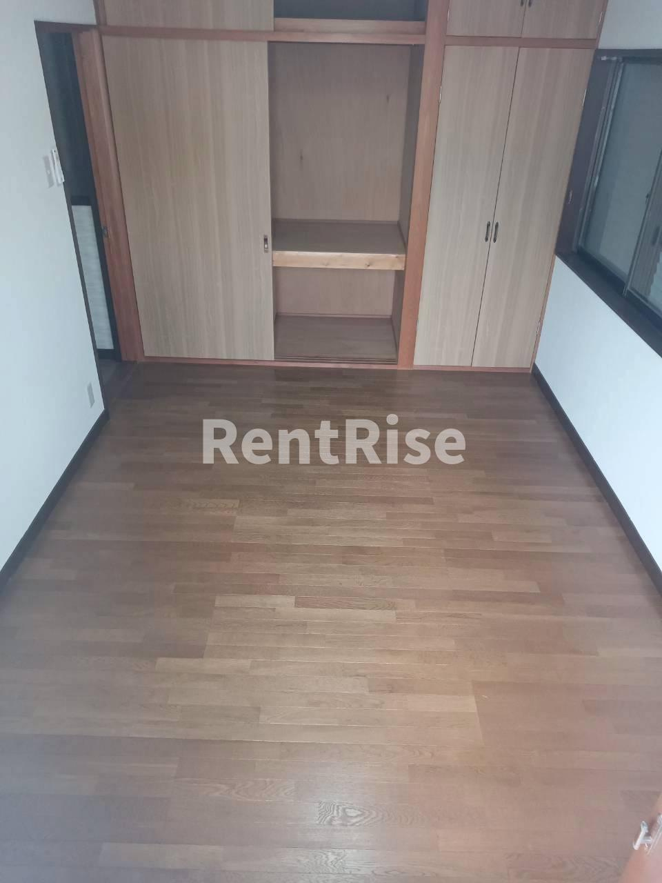 奥町剱光寺戸建の居間・リビング