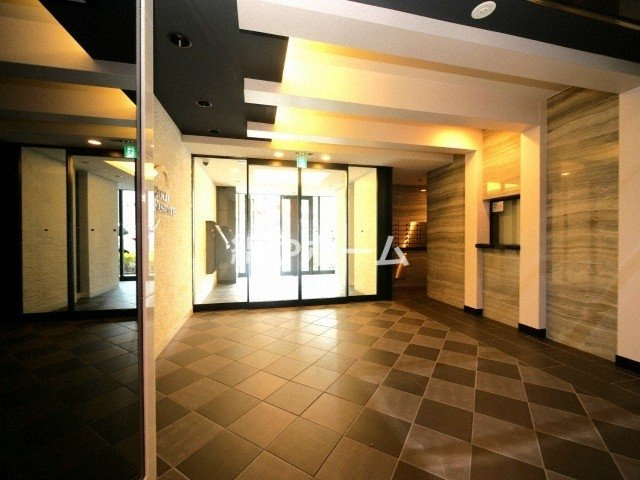 ファステート玉造駅前ダミュウのロビー|毎日通るロビーはこのようになっています