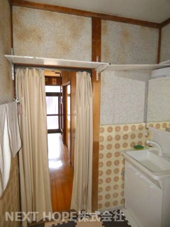 【独立洗面台】 | 尼崎市東難波町５丁目中古戸建 | 洗面化粧台です♪