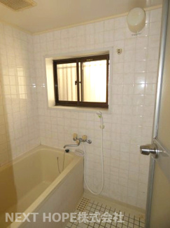 【浴室】 | 尼崎市東難波町５丁目中古戸建 | 浴室です♪窓もございます！！