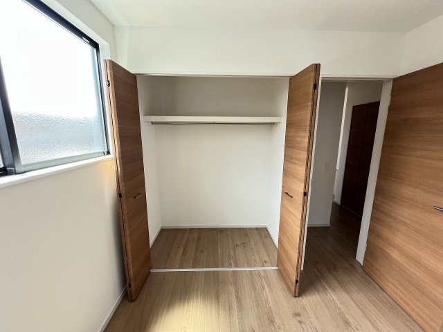 【収納】 | 福岡市南区寺塚1丁目1期　2号棟（全3棟）【仲介手数料無料・0円】 | 施工例。施工例は完成時と異なる場合があります。