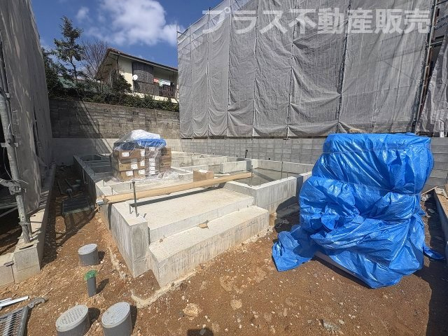 【外観】 | 福岡市南区寺塚1丁目1期　2号棟（全3棟）【仲介手数料無料・0円】 | 現地写真。プラス不動産販売なら、現場の全ての棟をまとめてご見学頂けます。