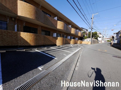 【駐車場】 | ニューベル湘南