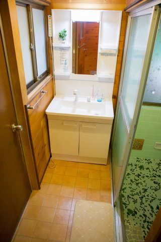 糸島市志摩芥屋別荘 の独立洗面台