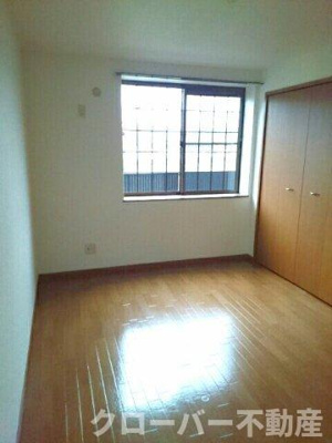 【寝室】 | ハイ・フィールド