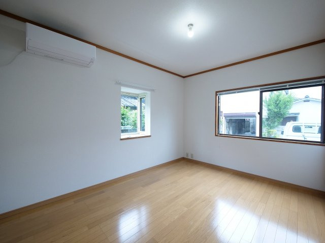 シティハイムカトレアの洋室