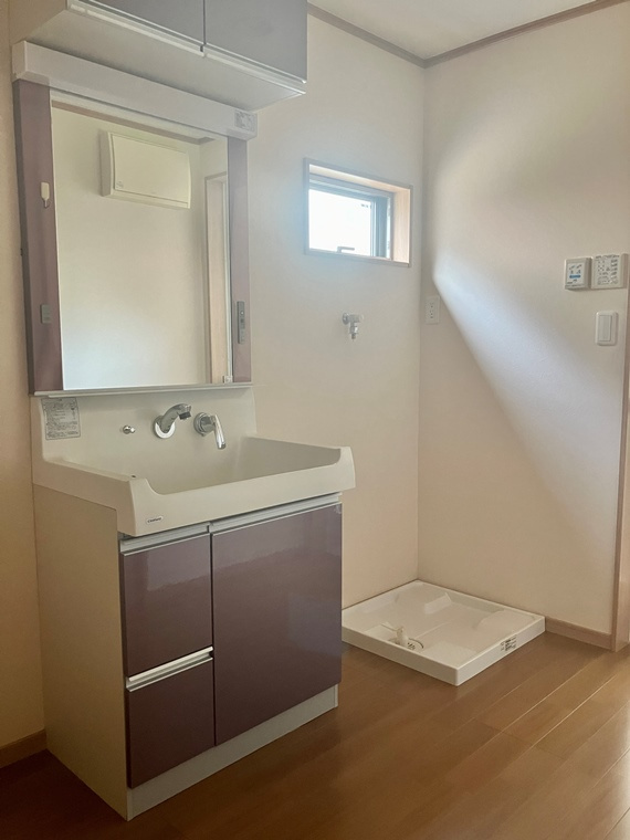 本牧元町戸建の洗面所