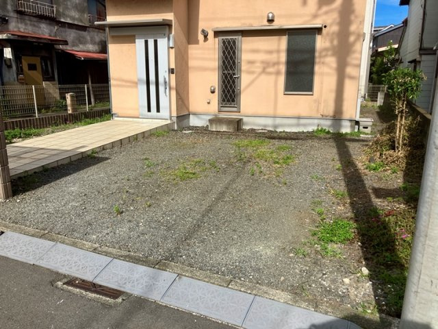 本牧元町戸建の駐車場
