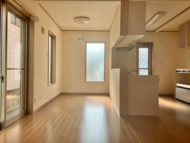 本牧元町戸建の居間・リビング