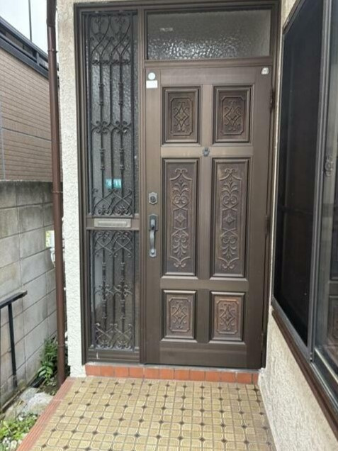 南葛西戸建のエントランス
