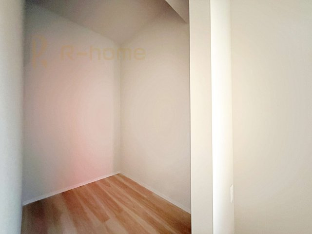 龍ケ崎市野原町4期　新築戸建て　4号棟の収納|人気のウォークインクローゼット！アウター類はもちろん、季節ものや寝具も収納できます！