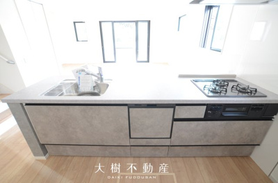 【キッチン】 | 座間市座間1丁目　新築戸建て　全２棟【仲介手数料無料】