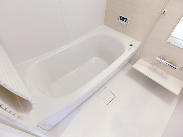 FLAIR桑田の浴室