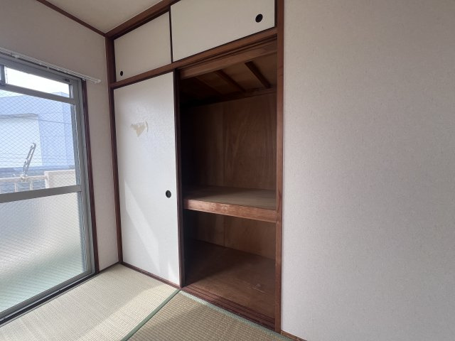 ドゥ・ホーム魚住の収納