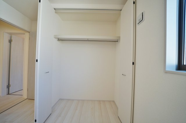 【横浜市瀬谷区南瀬谷1丁目25-25新築戸建て】★仲介手数料無料★（南瀬谷小学校・南瀬谷中学校）の収納