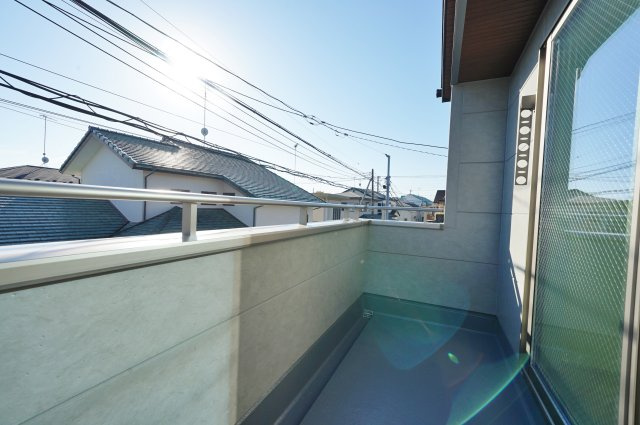 【横浜市瀬谷区南瀬谷1丁目25-25新築戸建て】★仲介手数料無料★（南瀬谷小学校・南瀬谷中学校）のバルコニー