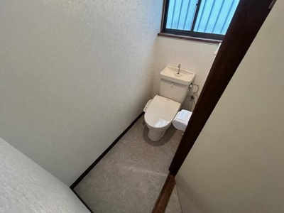 【トイレ】 | Ｃ’ユーノス | ゆったりとした空間のトイレです