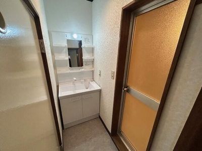 【洗面所】 | Ｃ’ユーノス | ゆったりとスペースのある洗面所