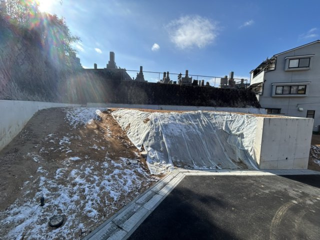 【前面道路含む現地写真】