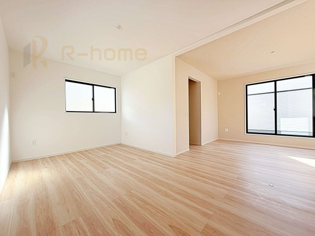 守谷市松ケ丘5期　新築戸建て　2号棟の洋室|収納便利なウォークインクローゼット付き！ライフスタイルに合わせて間仕切り対応可能です♪