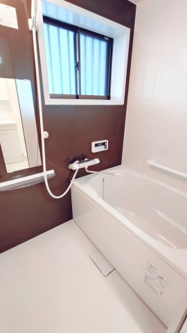 東大阪市若江南町2丁目　中古戸建の浴室