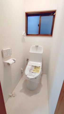 東大阪市若江南町2丁目　中古戸建のトイレ|2階