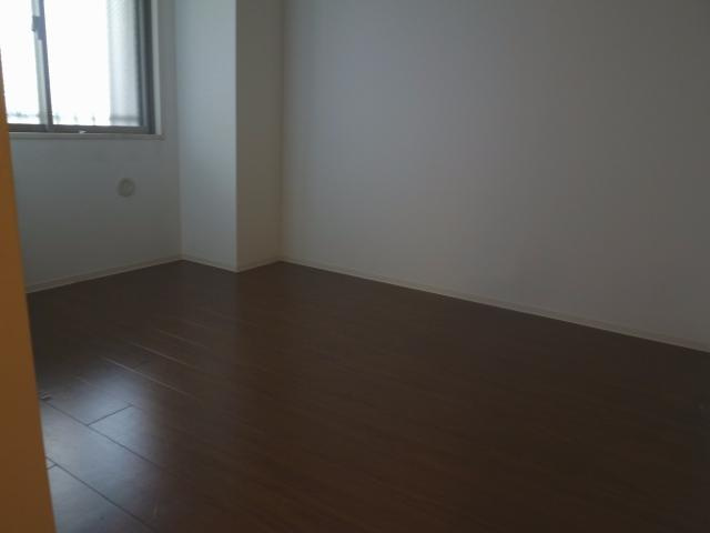 シティスパイアナンバグレイスの洋室