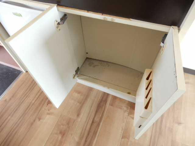 神戸市垂水区平磯４丁目の賃貸マンションの収納