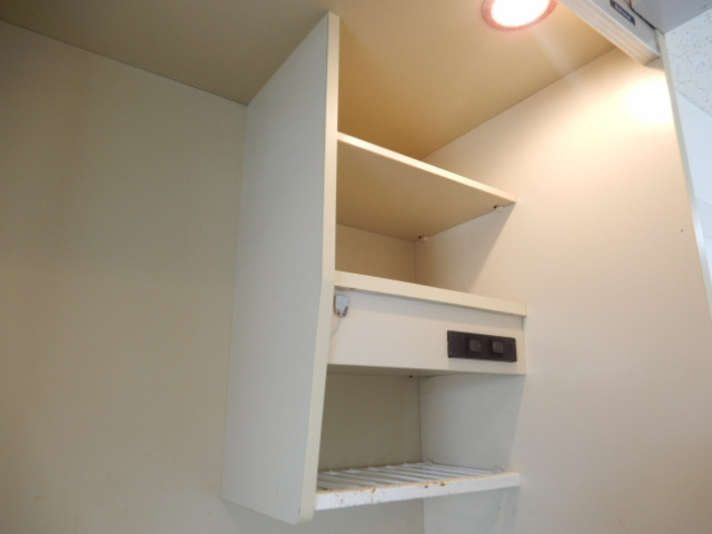 神戸市垂水区平磯４丁目の賃貸マンションの内装