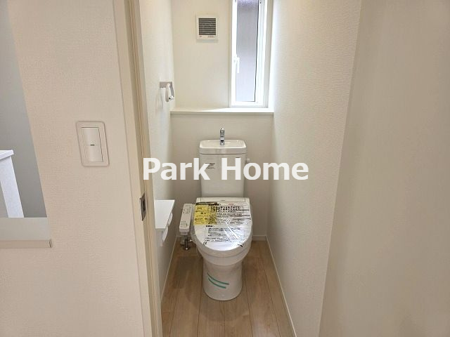 高知市薊野西町1丁目 第１-1号棟 新築戸建てのトイレ|２F:トイレ