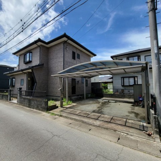 【駐車場】 | 甲府市宮原町 Ｈ13年築中古戸建 リニア山梨県駅徒歩15分 | カースペースは並列2台分