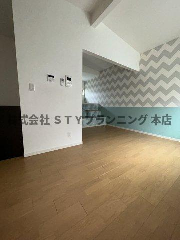 仲介手数料０円！PENTAHILLS滝川町の居間・リビング