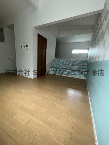 仲介手数料０円！PENTAHILLS滝川町の居間・リビング