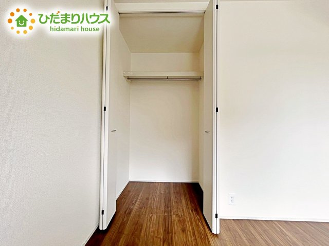 【収納】 | 笠間市笠間第10　新築戸建　4号棟 | 暮らしのちょうど良いところにクローゼットを配置することで家の中がスッキリと片付きます