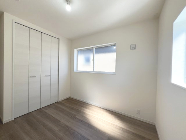 碧南市日進町（新築一戸建）の洋室|南側5.25帖右洋室