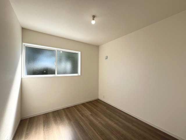 碧南市日進町（新築一戸建）の洋室|南側5.25帖左洋室