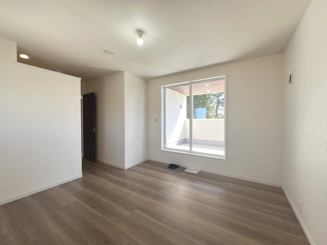 碧南市日進町（新築一戸建）の洋室|北側8.5帖洋室