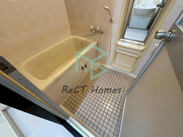 コム・ロワイヤル姫路幸町の浴室