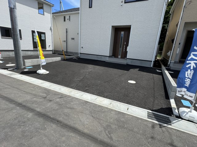 柏市高田新築戸建（高田第７）の駐車場|3号棟駐車スペース・並列2台駐車可