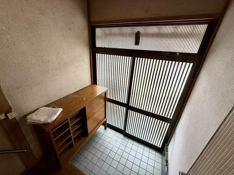 本町　中古一戸建ての玄関|■物件内覧・資金計画相談・住宅ローン相談、リフォーム相談、お問合せ受付中■
※当日・翌日のご内覧、ご相談はお電話でのお問合せがスムーズです！