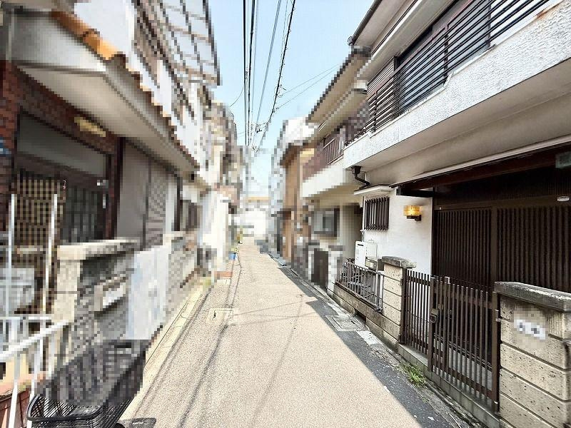 本町　中古一戸建ての前面道路含む現地写真|■物件内覧・資金計画相談・住宅ローン相談、リフォーム相談、お問合せ受付中■
※当日・翌日のご内覧、ご相談はお電話でのお問合せがスムーズです！