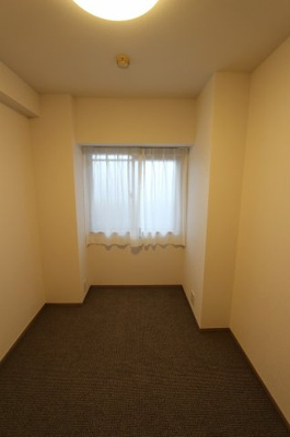 【洋室】 | ヴィルヌーブ八幡町 | 4.6帖