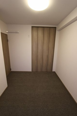 【洋室】 | ヴィルヌーブ八幡町 | 4.6帖