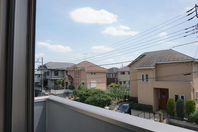 竪台テラスＡ棟の展望|前面道路で眺望も良好