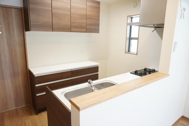 竪台テラスＡ棟の内装|食器棚付き