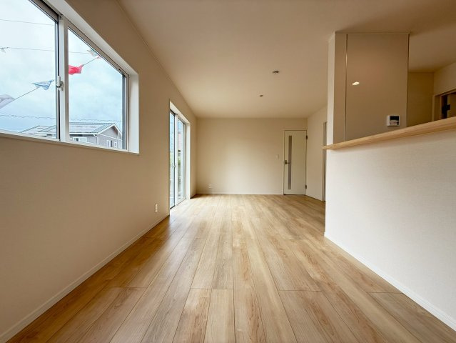 富士宮市淀平町第1　新築戸建　全1棟　１号棟　の居間・リビング|現地撮影