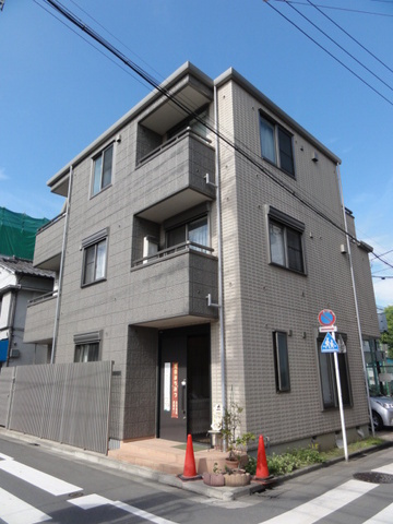 メゾン　トレフルの外観|閑静な住宅街