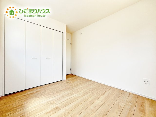 【洋室】 | 水戸市河和田1期　新築戸建　4号棟 | 全居室フローリングですのでお掃除も楽々☆