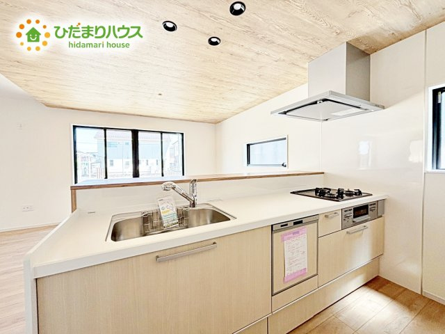 【キッチン】 | 水戸市河和田1期　新築戸建　4号棟 | 料理をしながらでも、ご家族との会話を楽しめる対面式キッチン♪